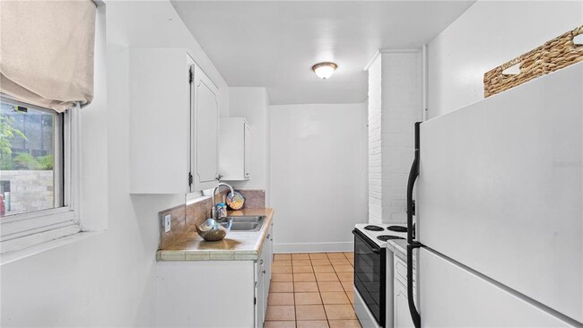 Foto del edificio - 750 7th Ave N