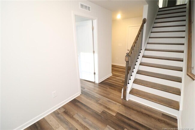 Building Photo - 458 Carolina Spgs Blvd