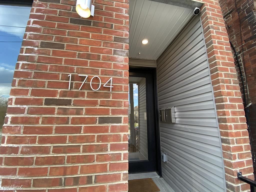 Primary Photo - 1704 N Marshall St