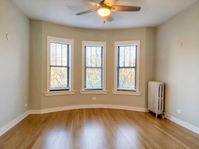 Foto del edificio - 4600 N Winchester Ave