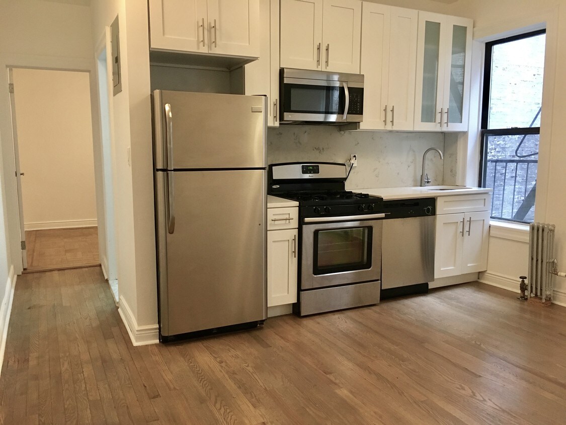 Foto principal - 1236 Pacific St