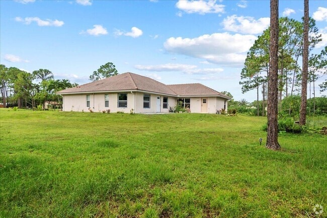 Building Photo - 16931 78th Rd N