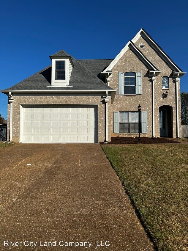 4 br, 2.5 bath House 270 Birch Springs Cove House Rental in Oakland