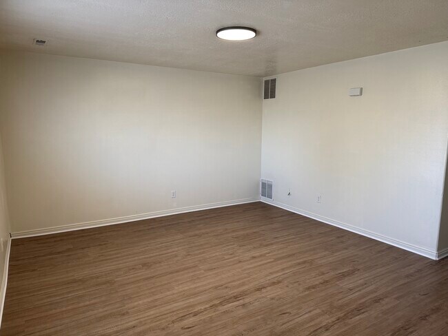 Foto del edificio - 2455 W 450 N