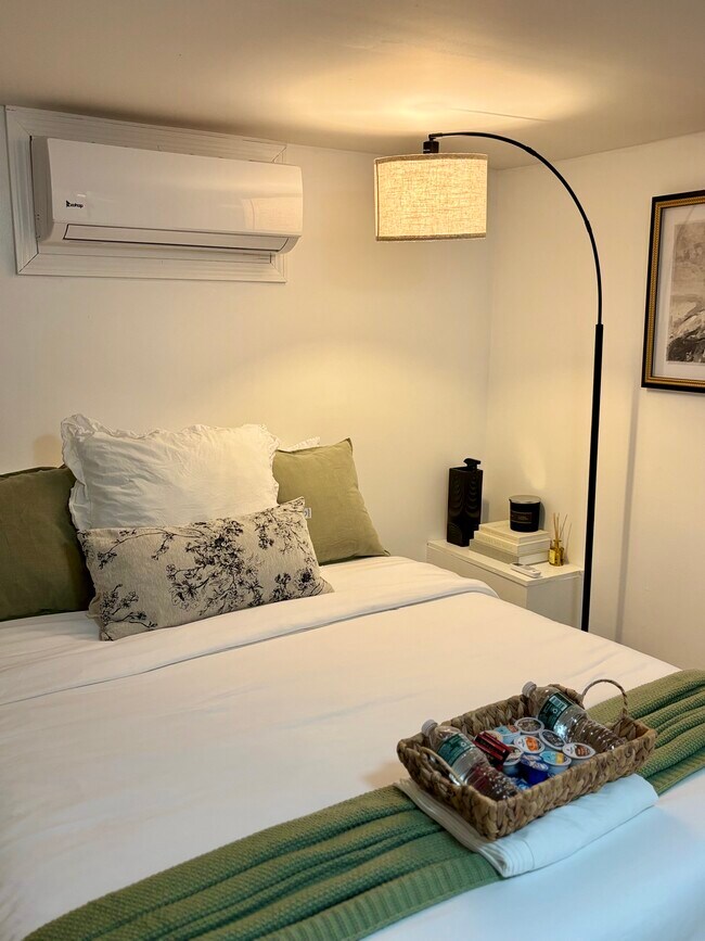 Foto del edificio - 256 Aqueduct Rd