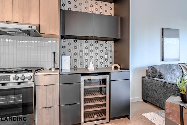 Foto del edificio - 2623 Keene St