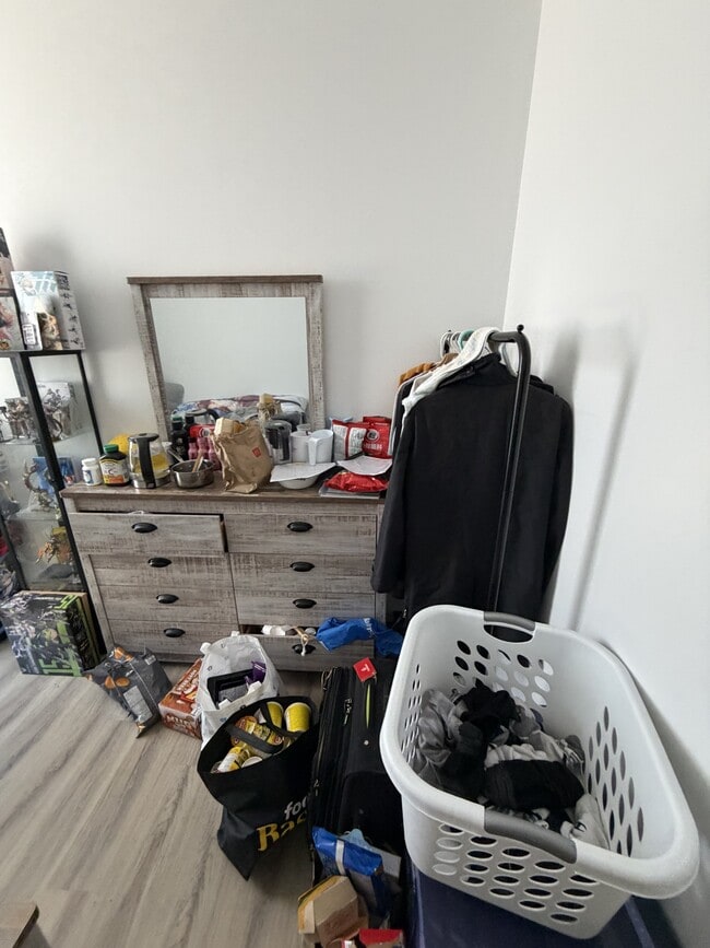 Photo du bâtiment - Room Rental / Student Rental