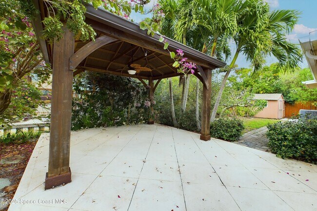 Foto del edificio - 1202 Yacht Club Blvd