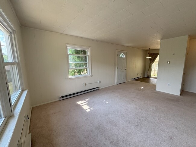 Building Photo - 2171 Mountain View Ave