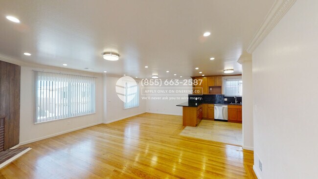 Building Photo - 153 Alta Vista Way