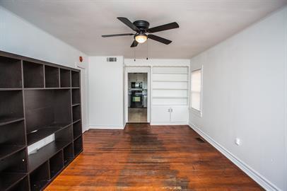 Building Photo - 1602 Avenue X