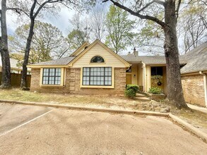 Building Photo - 5748 Mill Creek Dr