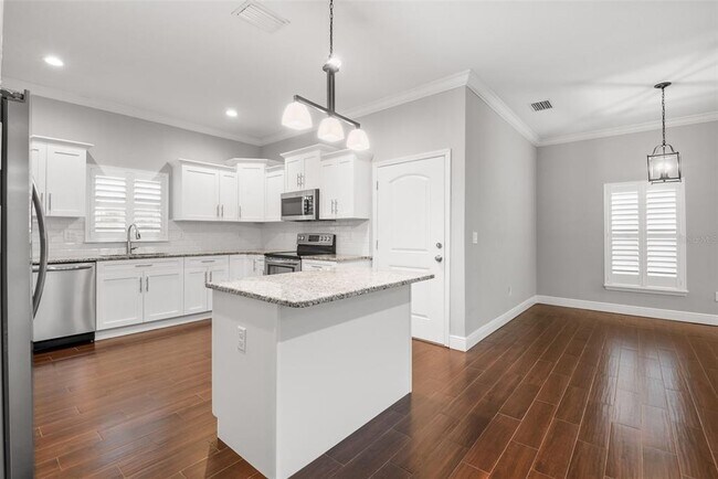 Foto del edificio - 260 SW Lincoln Cir N