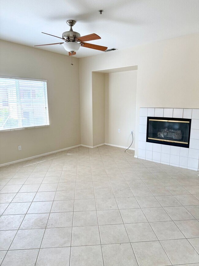 Foto del edificio - Beautiful Condo Available in Murrieta