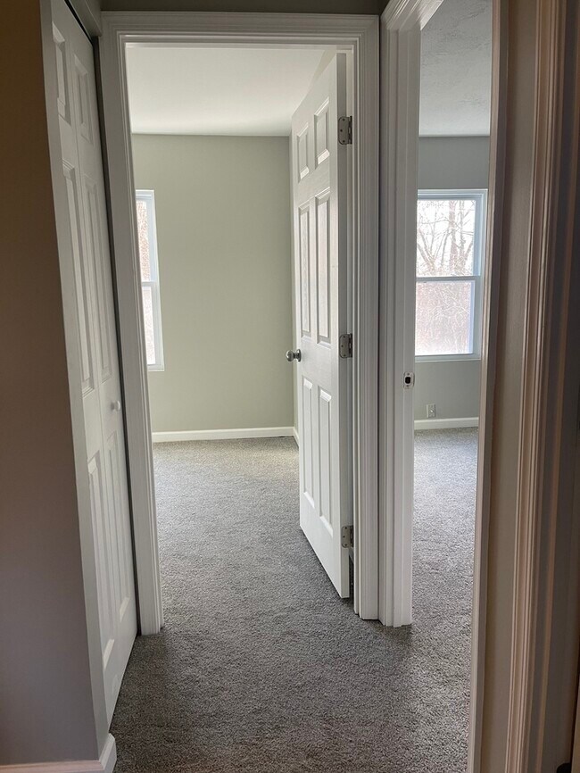 Foto del edificio - Completely Renovated Townhome in Great Com...