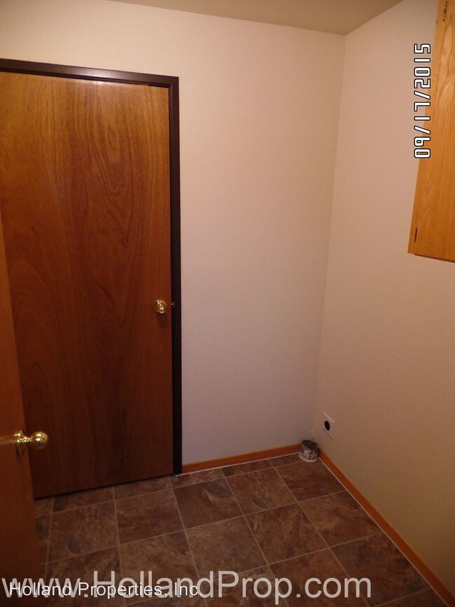 Building Photo - 15459 SW Donna Ct