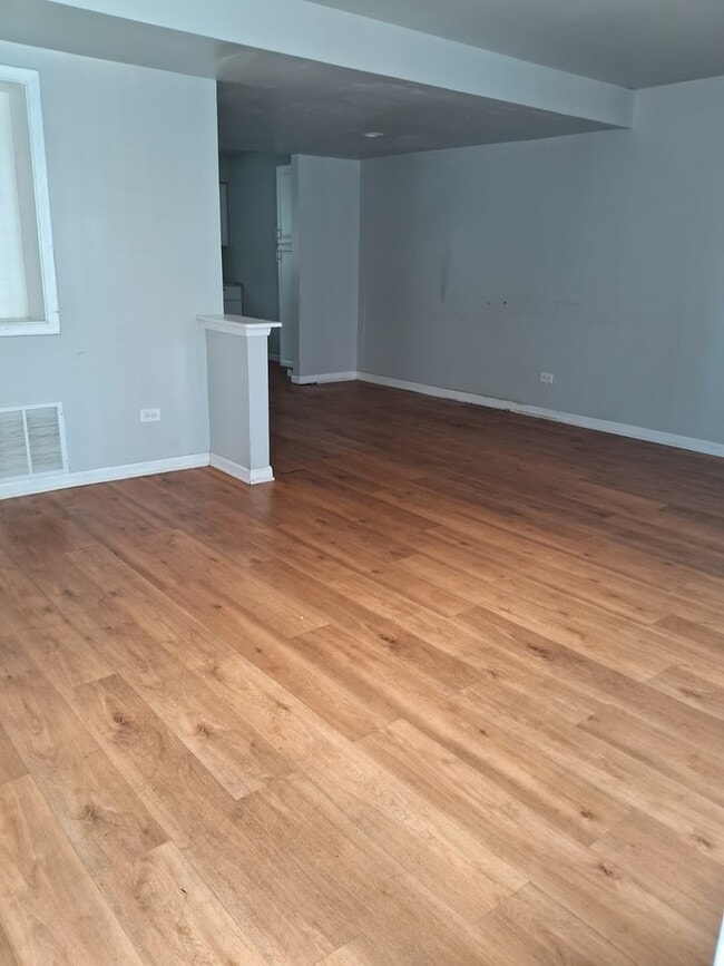 Foto del edificio - 2204 Hebron Ave