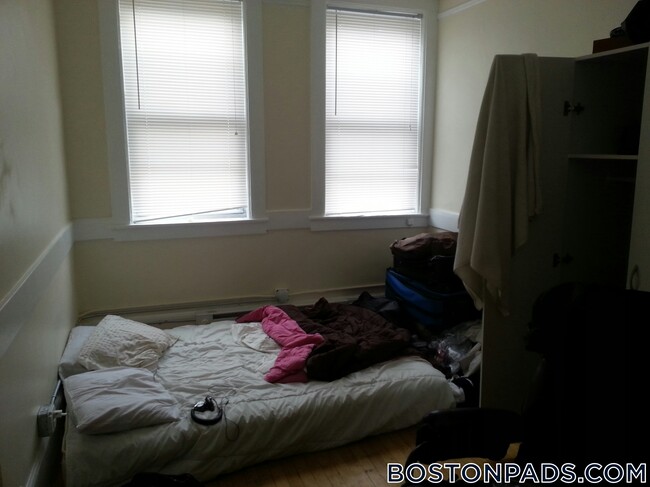 Foto del edificio - 161 Endicott St
