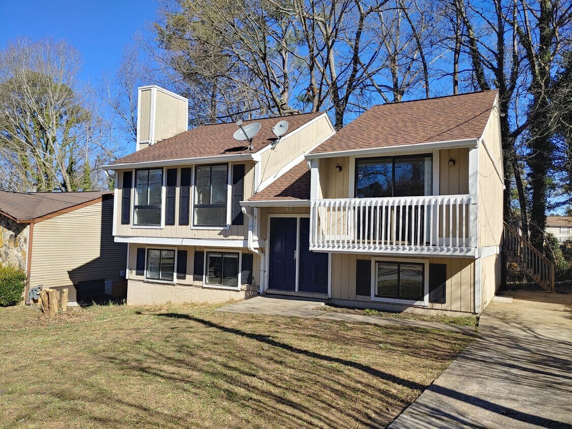 Primary Photo - Gorgeous, Huge 4 bed/ 2.5 bath home will m...