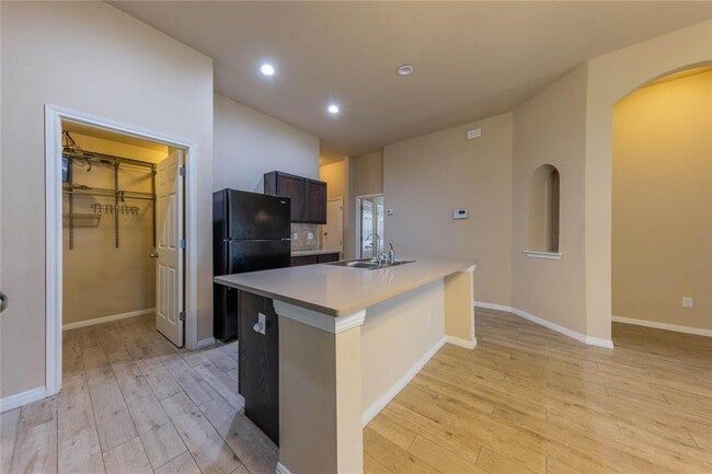 Building Photo - 15111 Verela Dr