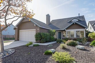 Building Photo - 1407 Dominica Ln