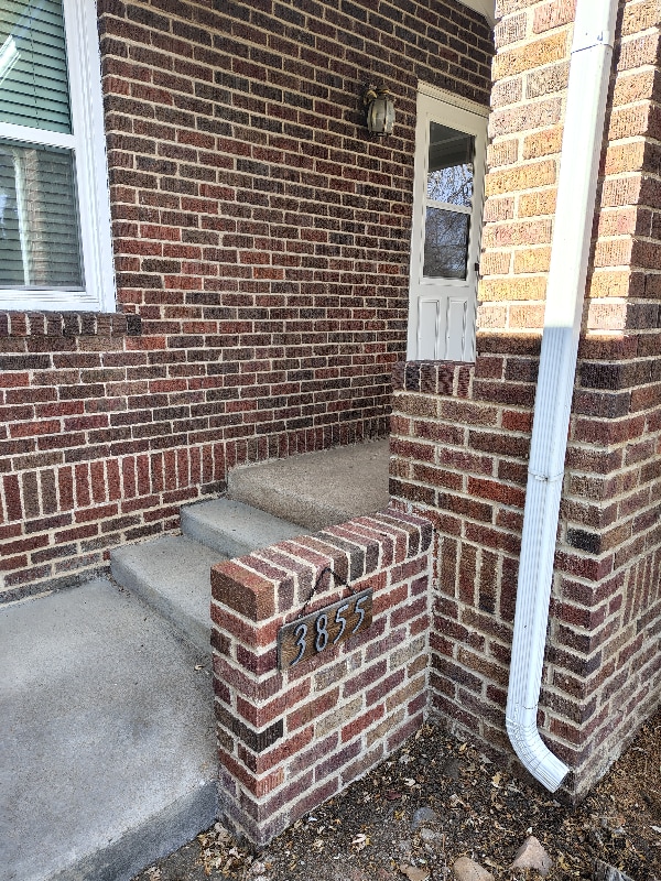 Building Photo - 3855 Julian St