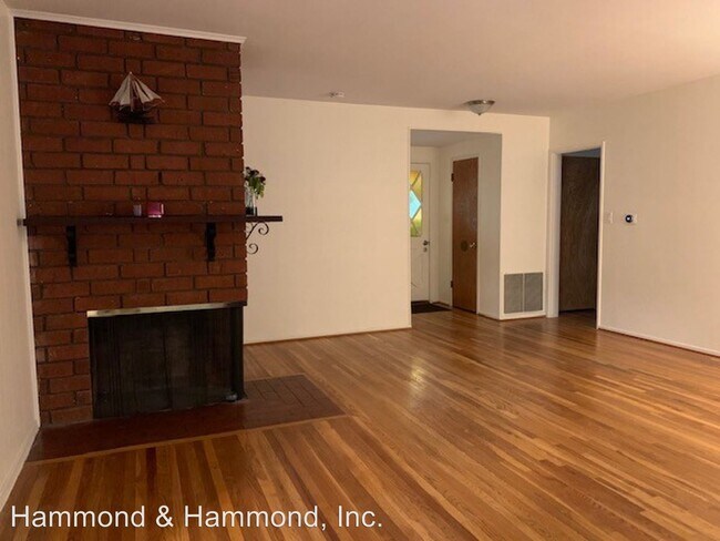 Building Photo - 3 br, 2 bath House - 20400 Lorne St.