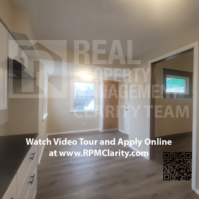 Building Photo - MOVE IN SPECIAL!! - Newly Updated 3 Bed/1....