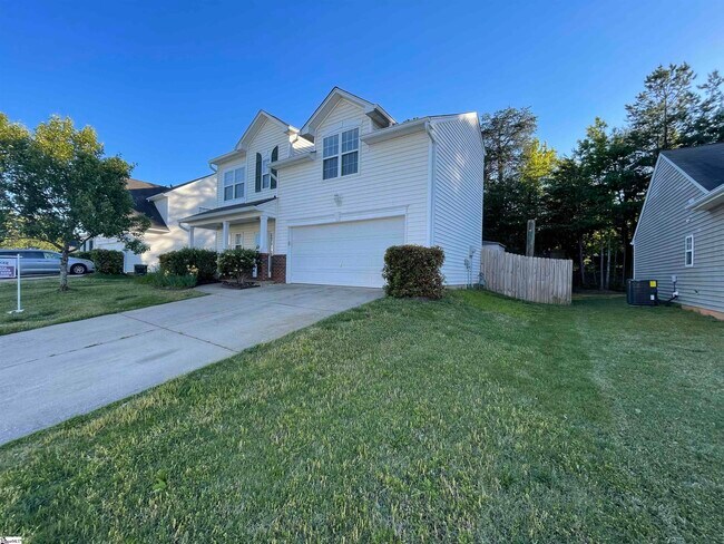 Building Photo - 203 Stillwater Ct