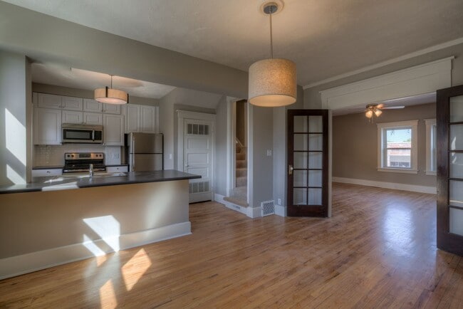 4-Plex on Farnam - 4-Plex on Farnam Apartment