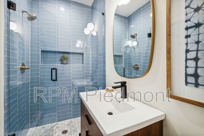 Foto del edificio - 761 Fraser St SE