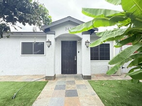 Building Photo - 3430 Wightman St