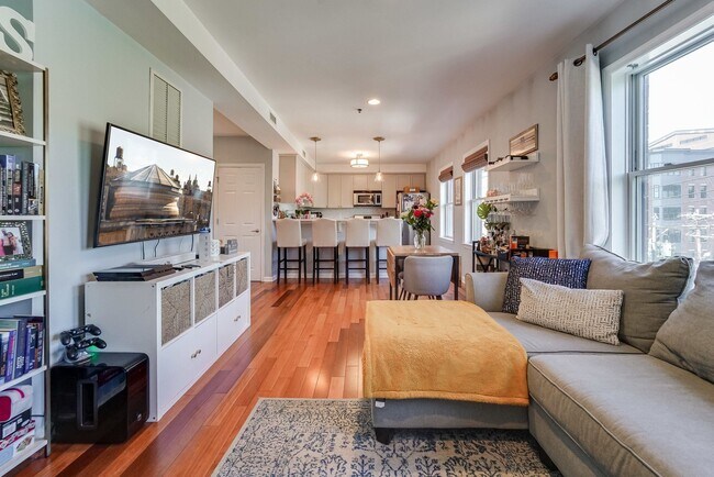 Foto del edificio - 650 2nd St