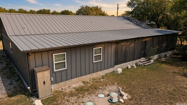 Foto del edificio - 101 Liberty Bell Ln