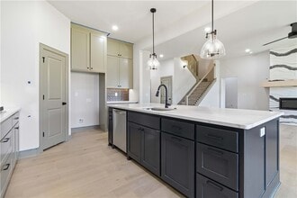 Building Photo - 1061 Whistler St