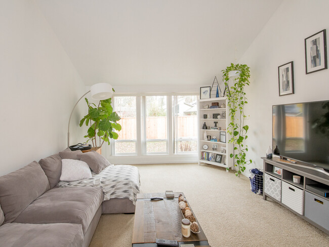 Foto del edificio - 6970 SW Juniper Terrace