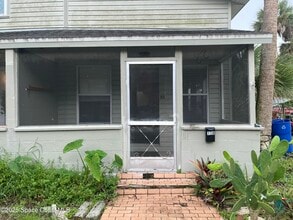 Building Photo - 11 Barton Ave