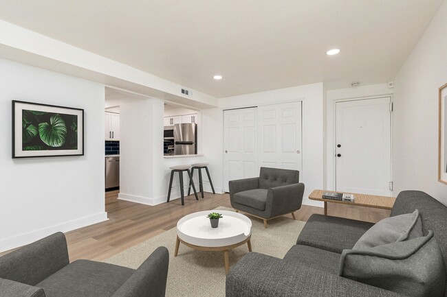 Living Area-Renovated - Creekview Terrace Apartments