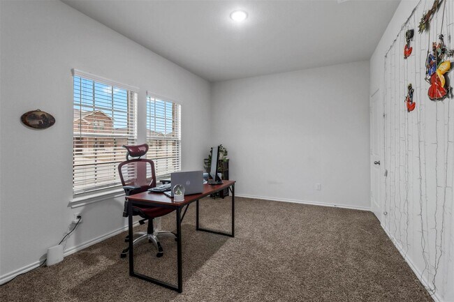 Building Photo - 6216 Ballenger Rd
