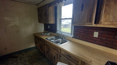 Building Photo - 308 Summit Ave