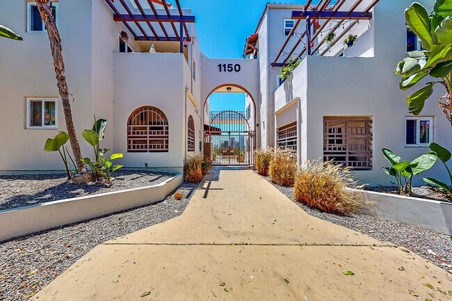 Foto del edificio - Stunning Condo with Downtown Views – Prime San Diego Location!