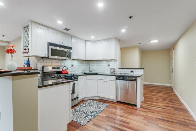Foto del edificio - 759 2nd St
