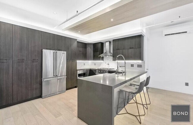 Foto del edificio - 9 E 16th St