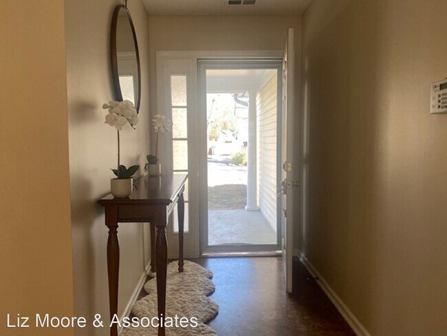 Foto del edificio - 3 br, 2 bath House - 2901 Richard Buck N