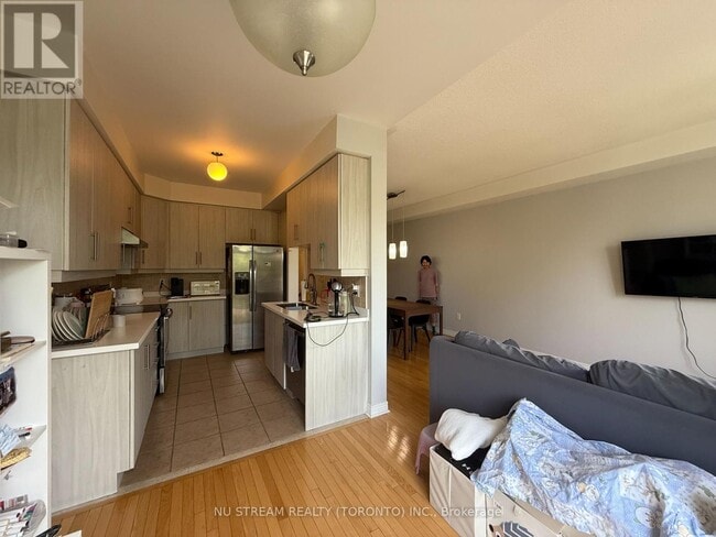 Photo du bâtiment - 8-48 Townwood Dr