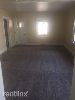 Building Photo - 5187 N Riverview Dr