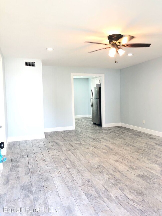 Foto del edificio - 5418 W Ingraham St