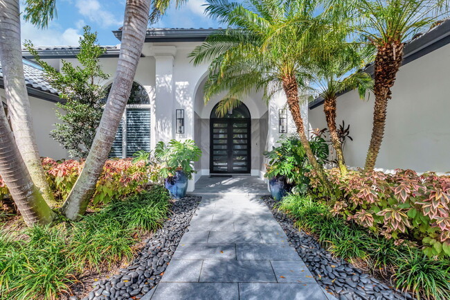 Building Photo - 5747 Paddington Way