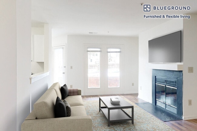 Building Photo - 10608-E Kitty Pozer Drive-SI FL3-ID10468A