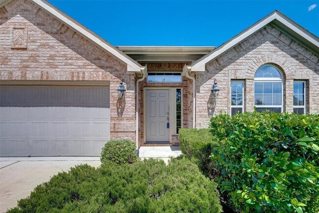 Building Photo - 6907 Lantern Hill Ln